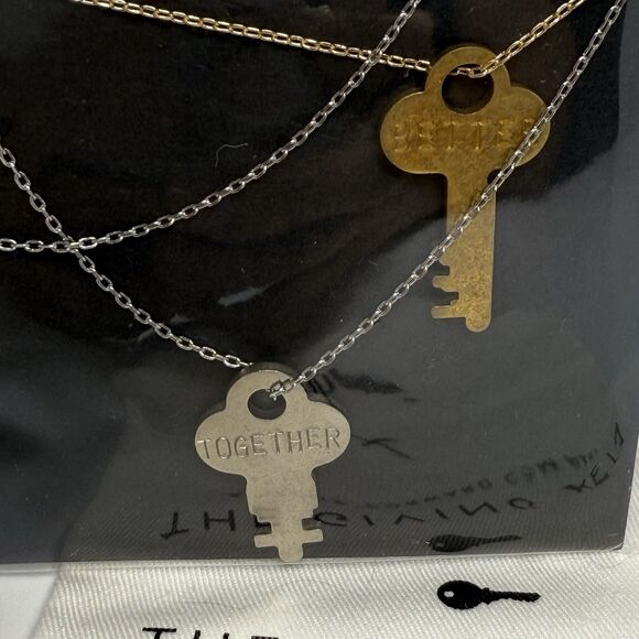 Cabi The Giving Keys Tribute Necklace New - Picture 2 of 8